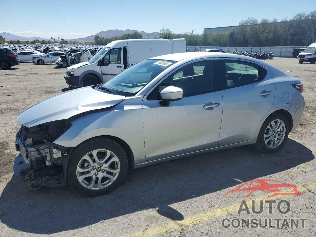 TOYOTA YARIS 2018 - 3MYDLBYV1JY332302
