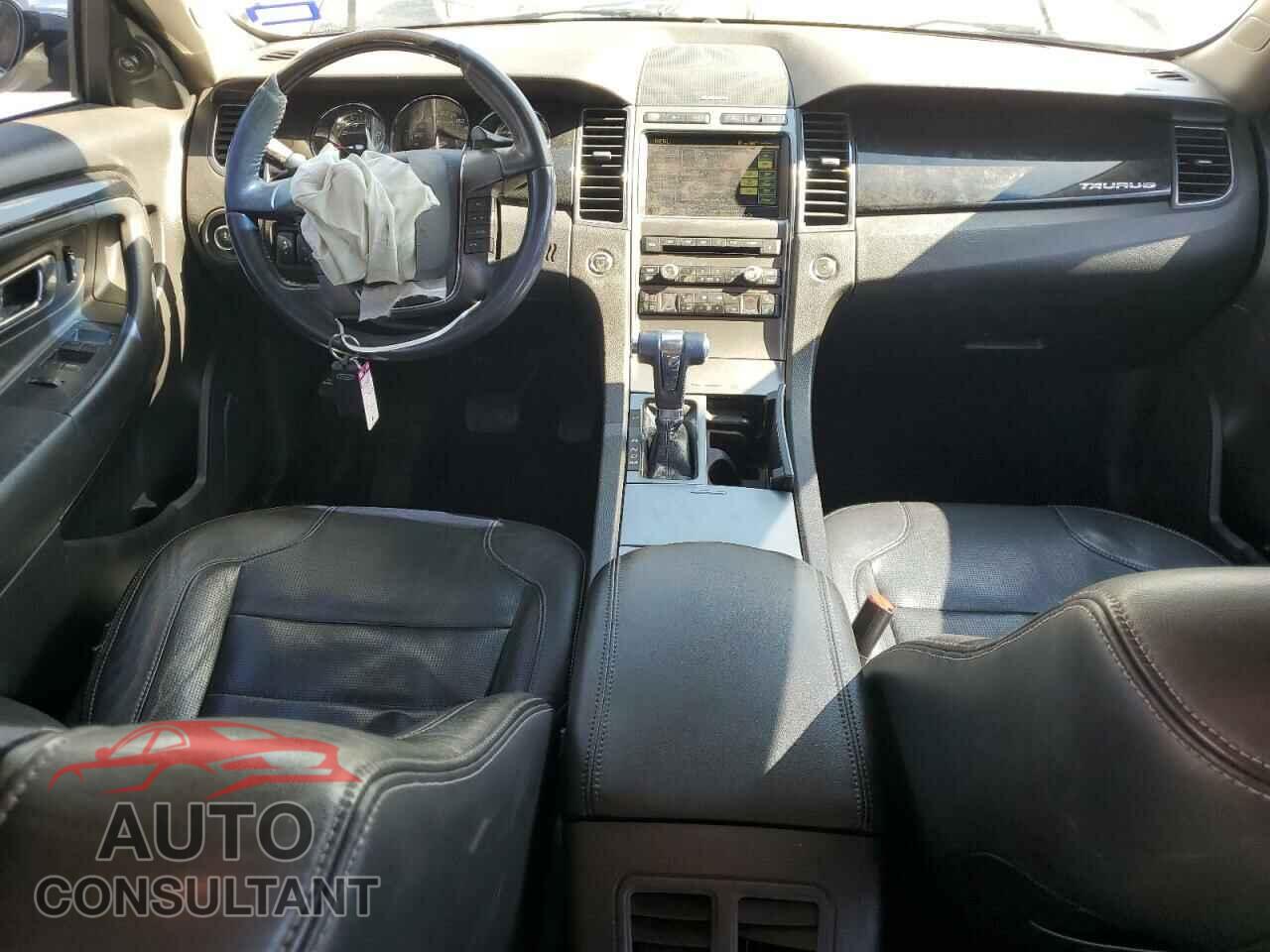 FORD TAURUS 2010 - 1FAHP2FW4AG140346