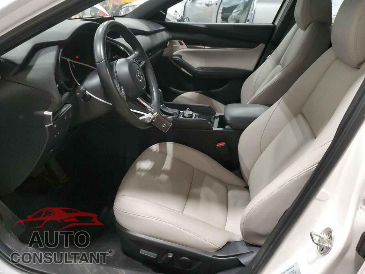 MAZDA 3 2020 - JM1BPBMM3L1172793