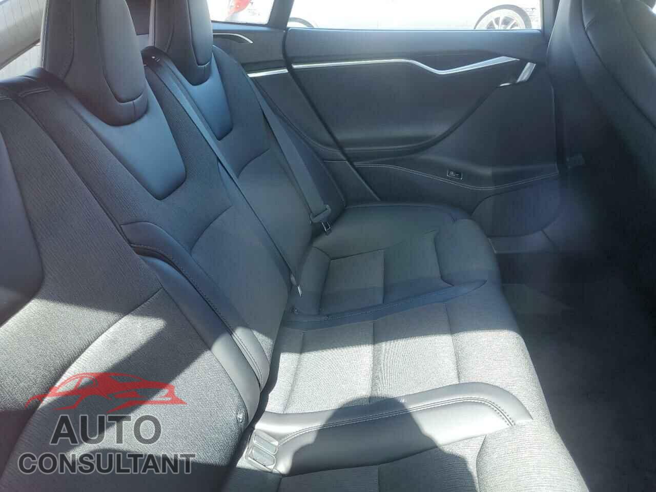 TESLA MODEL S 2018 - 5YJSA1E24JF243545