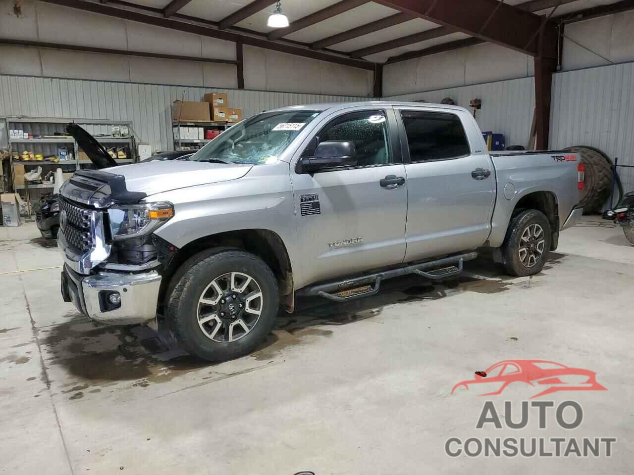 TOYOTA TUNDRA 2018 - 5TFDY5F18JX680262