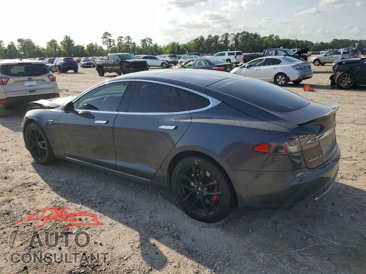 TESLA MODEL S 2015 - 5YJSA1E44FF103052