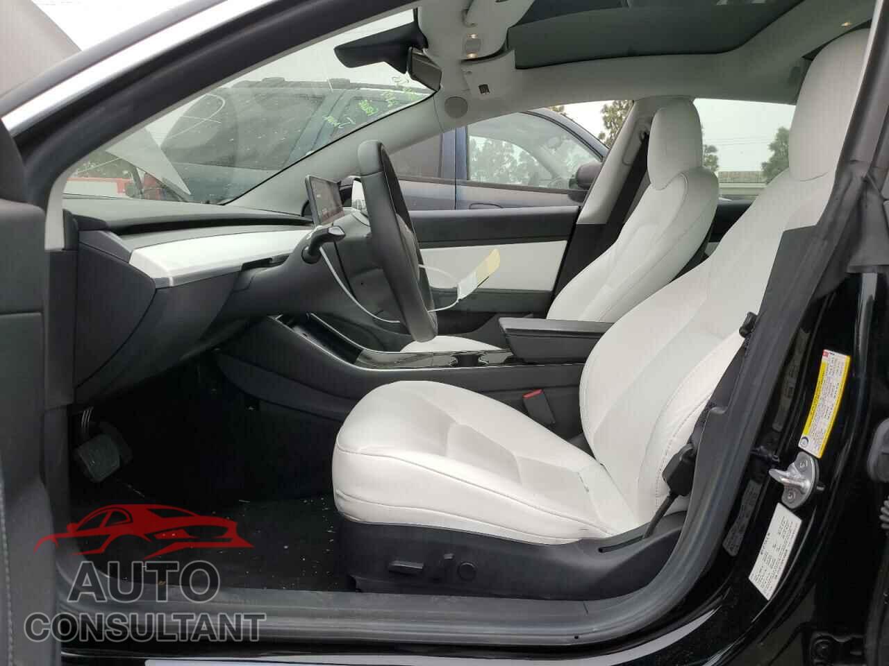TESLA MODEL 3 2019 - 5YJ3E1EB2KF450638