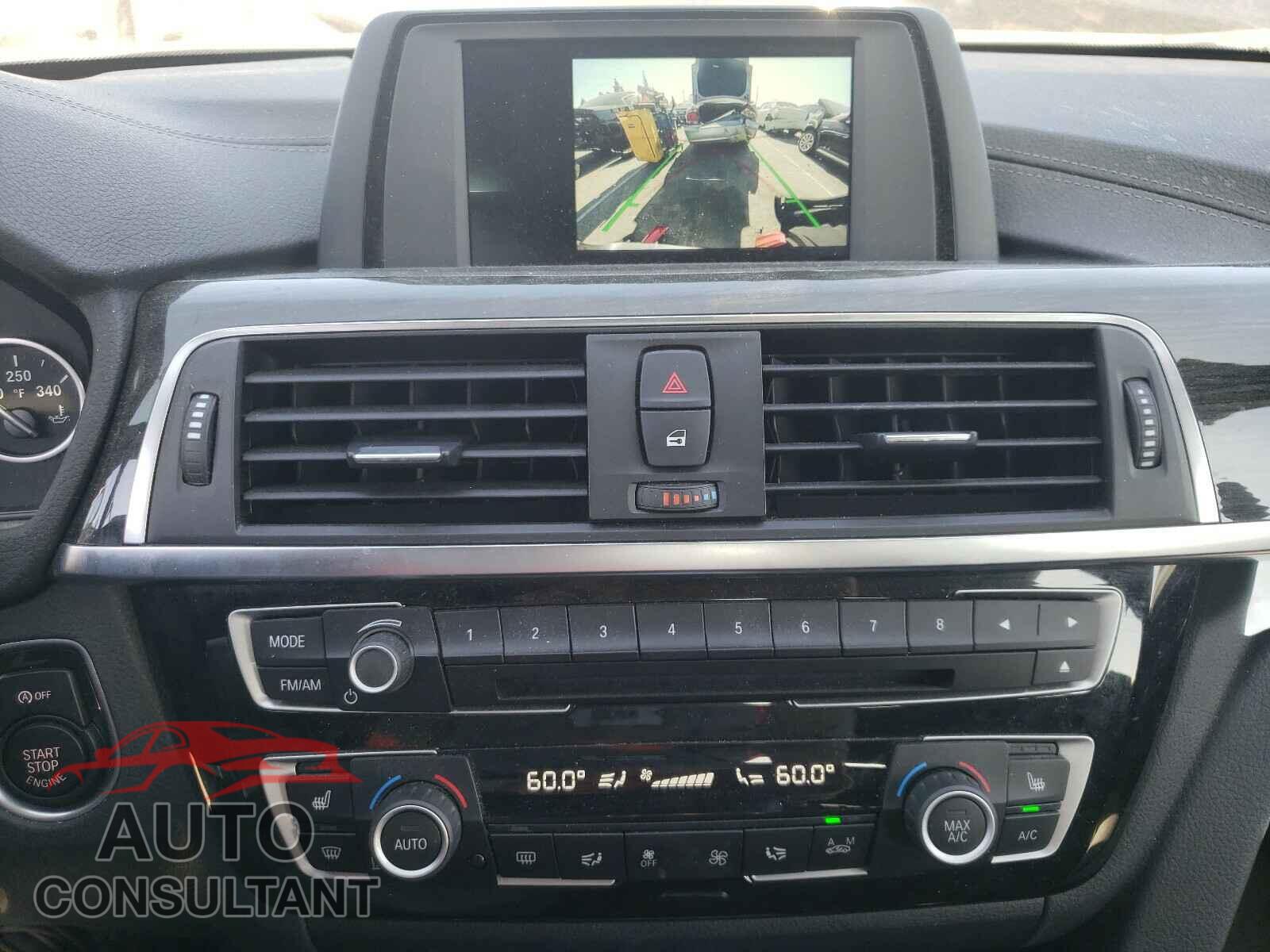 BMW 3 SERIES 2018 - WBA8B9C52JEE80958