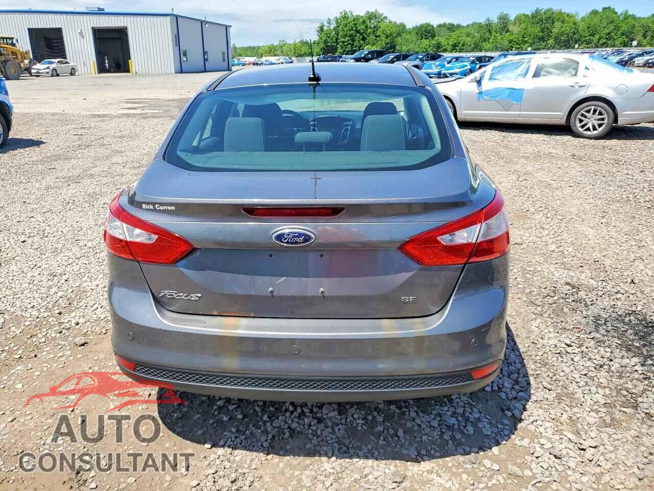 FORD FOCUS 2014 - 1FADP3F2XEL243219