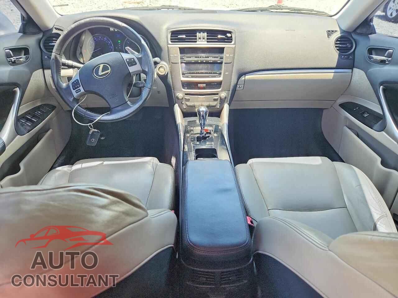 LEXUS IS 2012 - JTHBF5C2XC5170504