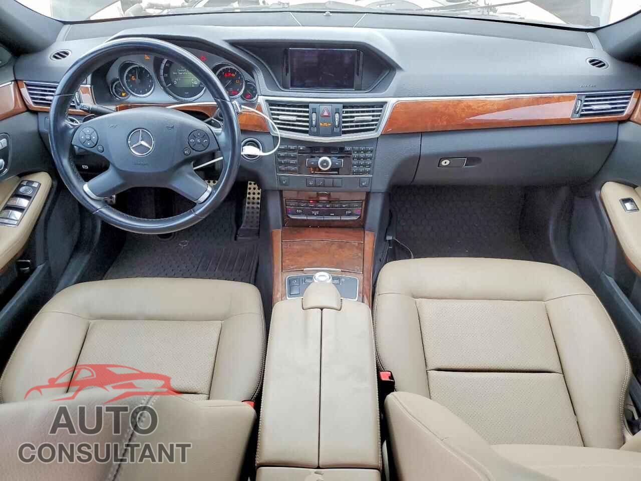 MERCEDES-BENZ E-CLASS 2011 - WDDHF5GB0BA468545