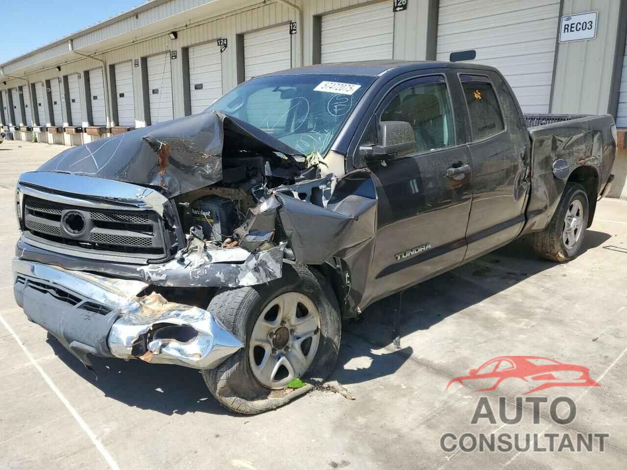 TOYOTA TUNDRA 2011 - 5TFRM5F19BX025319