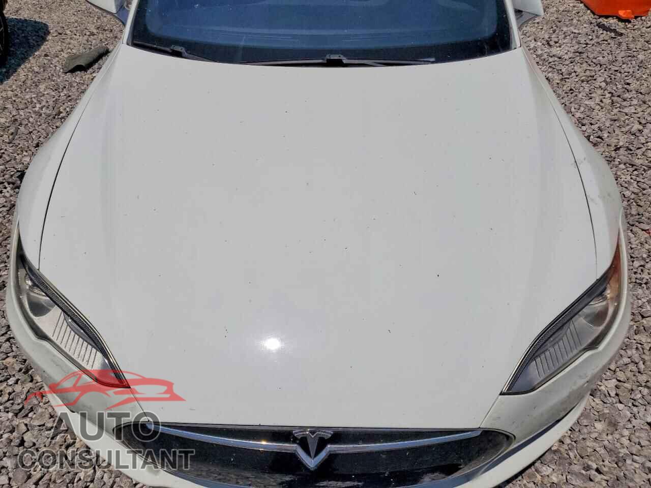 TESLA MODEL S 2015 - 5YJSA1H22FF096628