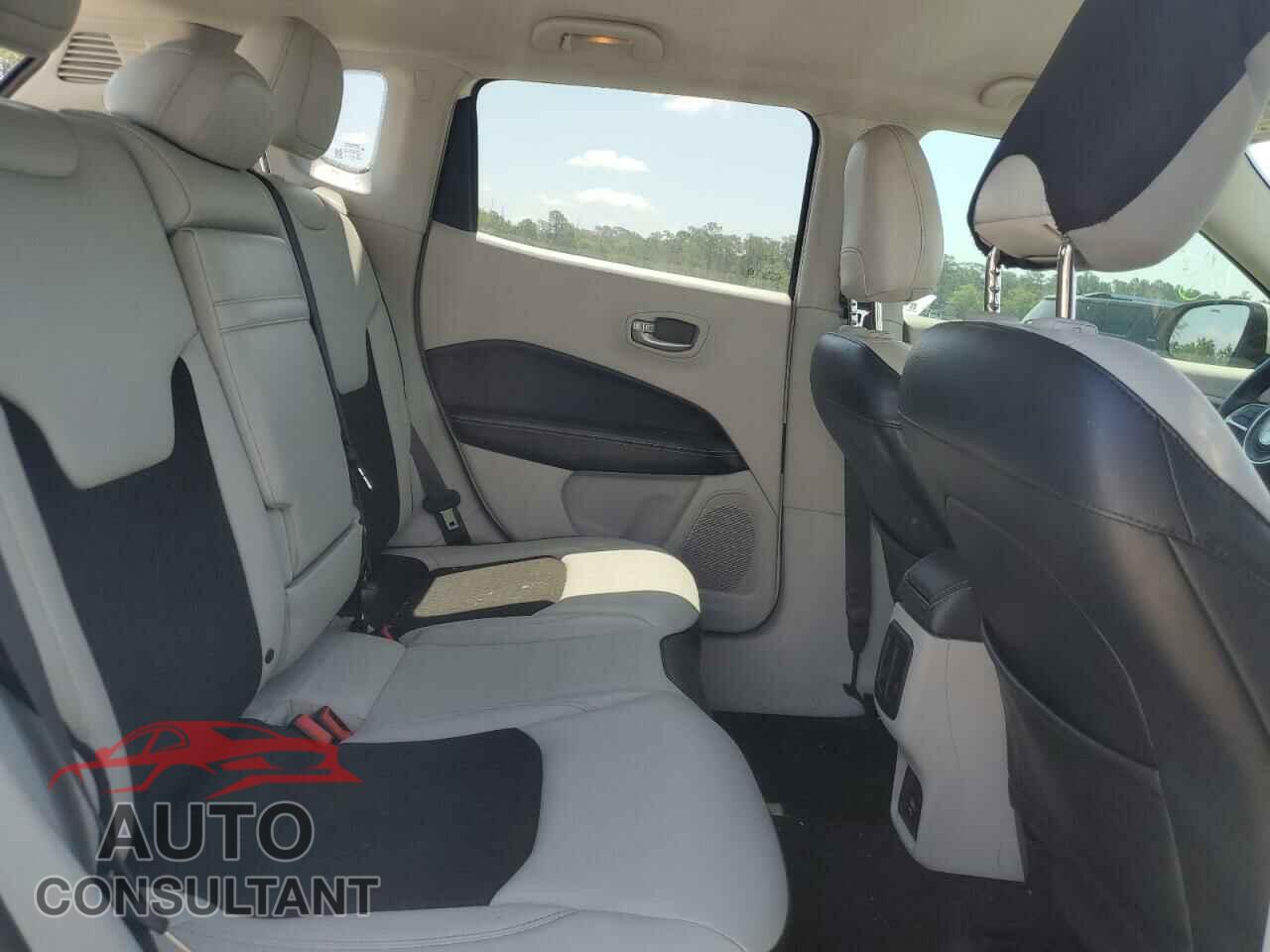 JEEP COMPASS 2017 - 3C4NJDBB7HT680535