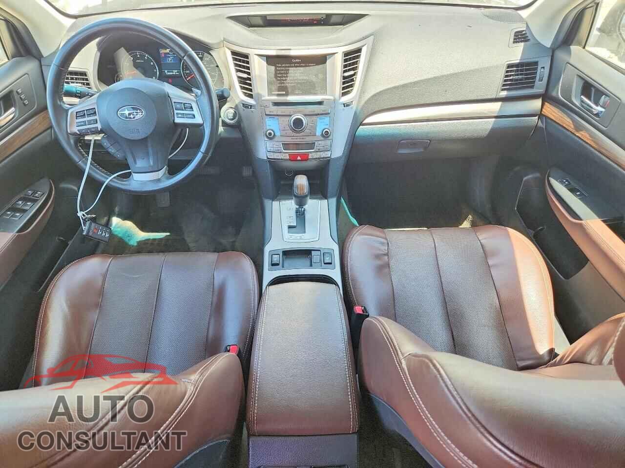 SUBARU OUTBACK 2014 - 4S4BRBPC2E3310047