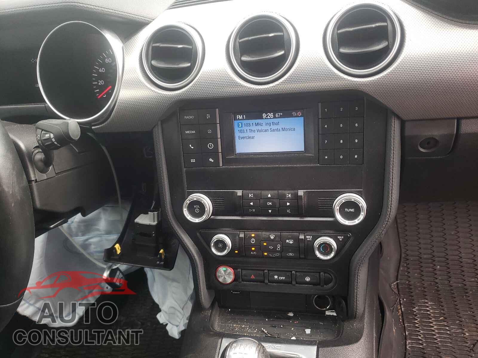 FORD MUSTANG 2019 - 1FA6P8CF5K5156907