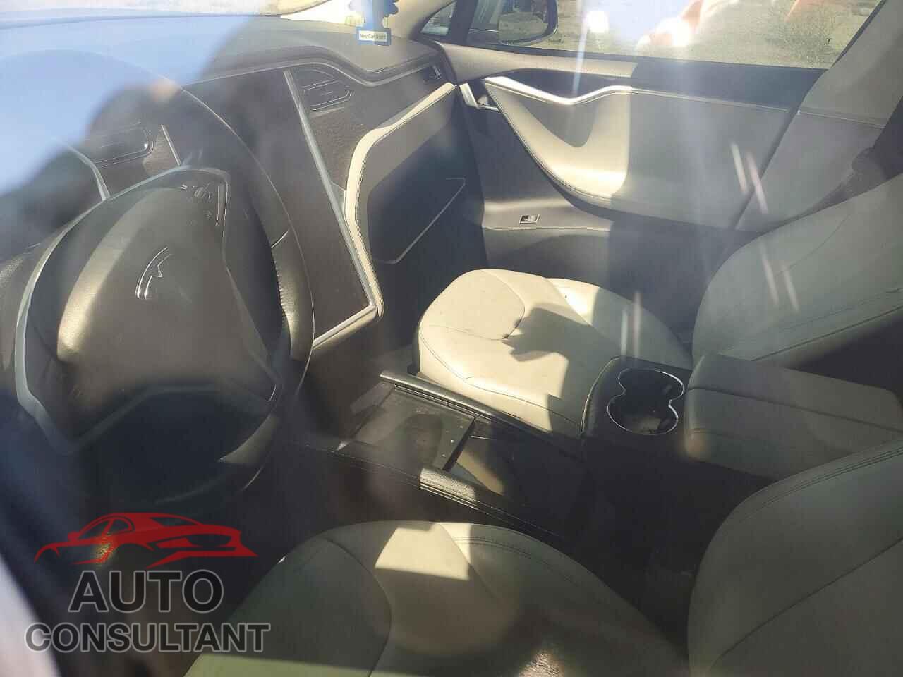 TESLA MODEL S 2013 - 5YJSA1CG3DFP03930