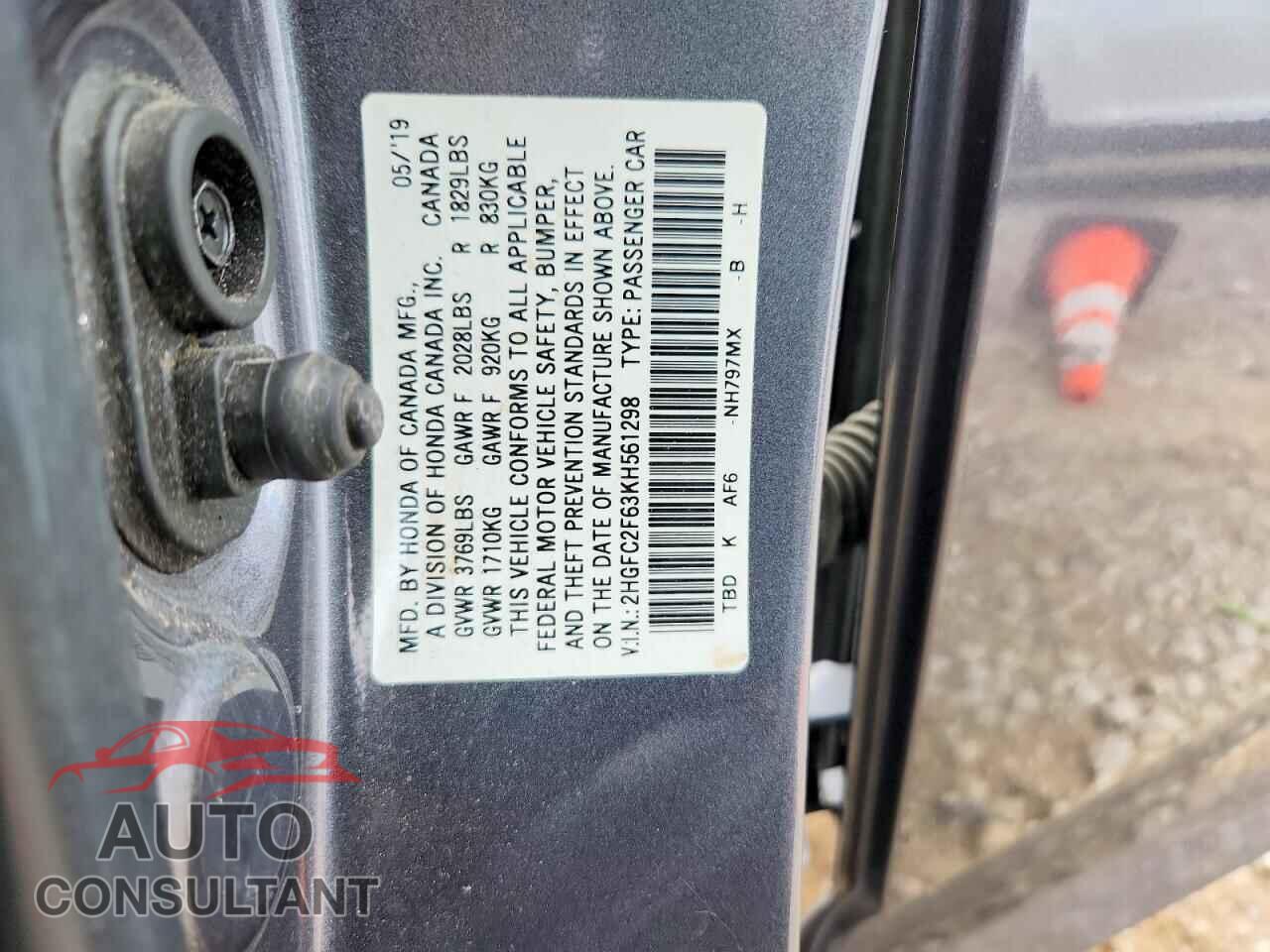 HONDA CIVIC 2019 - 2HGFC2F63KH561298