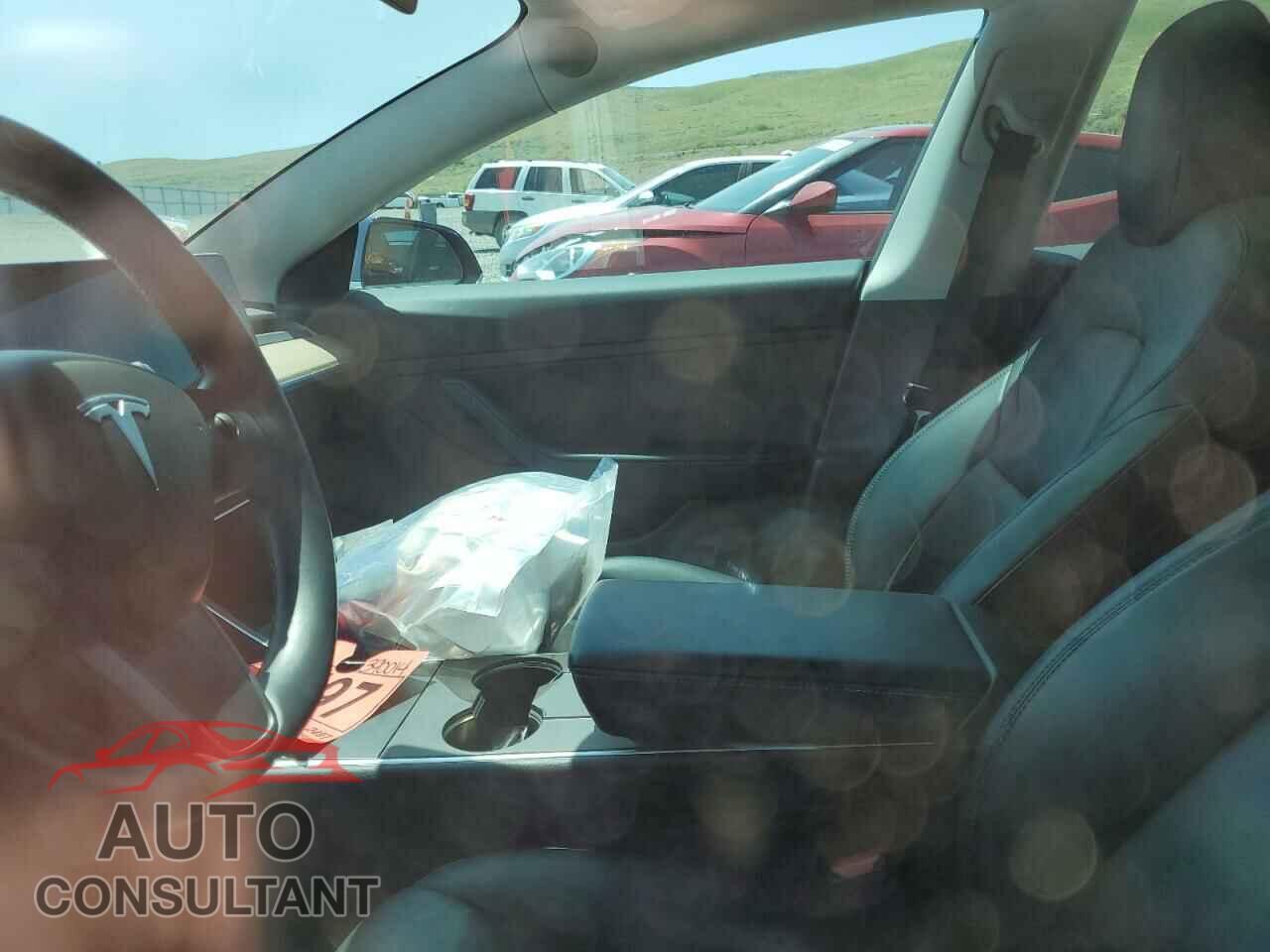 TESLA MODEL 3 2019 - 5YJ3E1EB3KF390014
