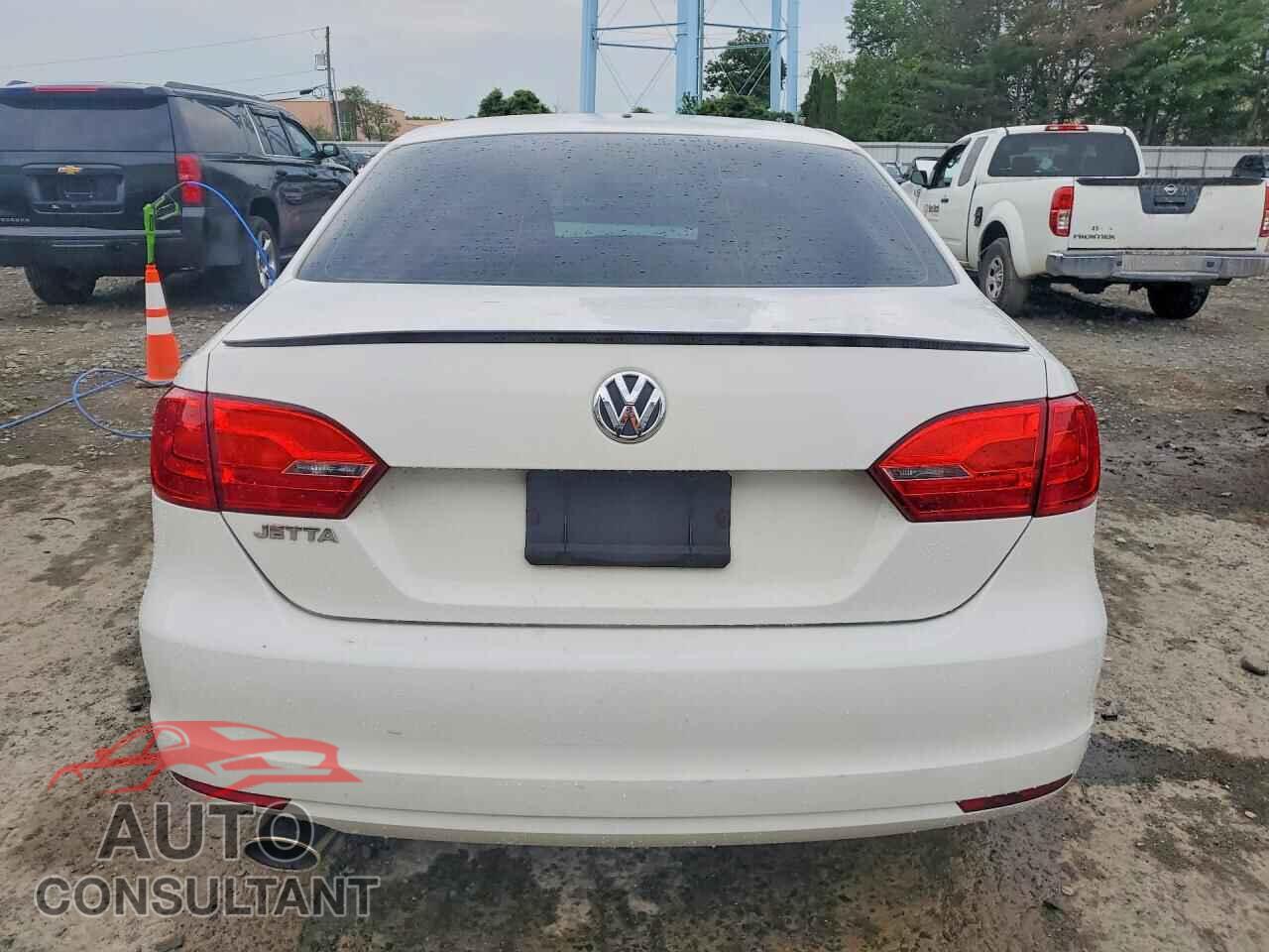 VOLKSWAGEN JETTA 2012 - 3VW2K7AJ8CM400003