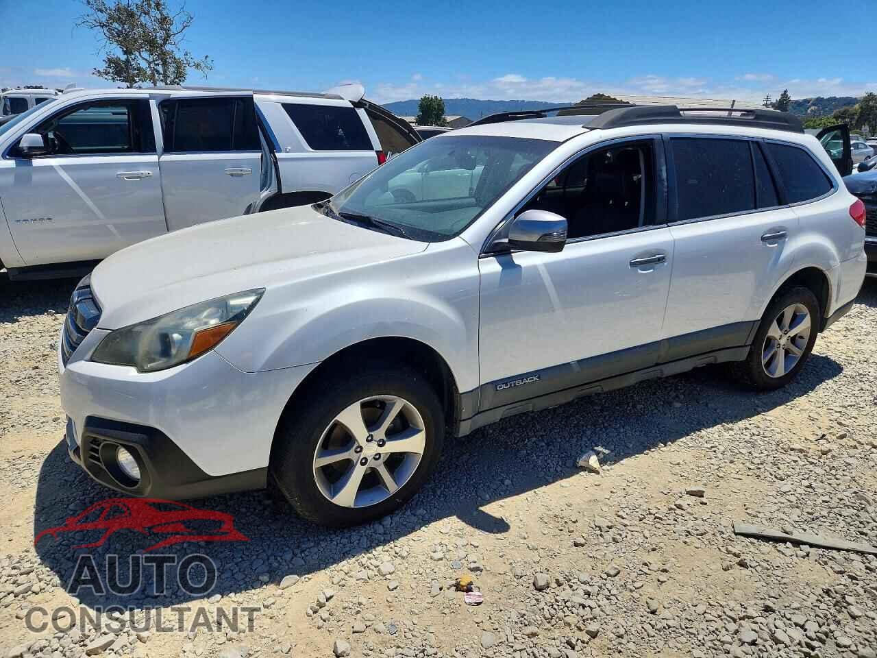 SUBARU OUTBACK 2014 - 4S4BRBPC2E3310047