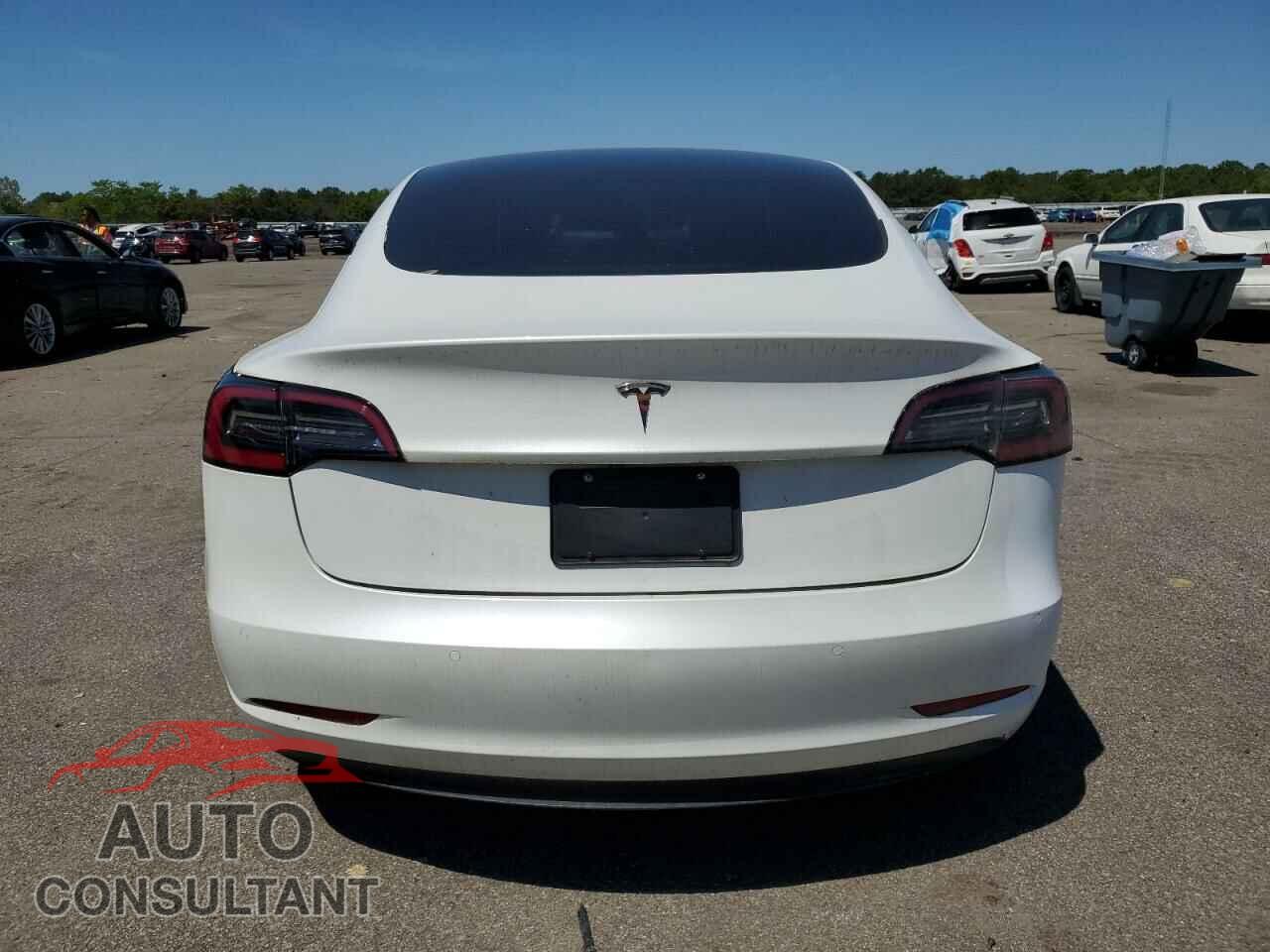 TESLA MODEL 3 2021 - 5YJ3E1EA3MF027335