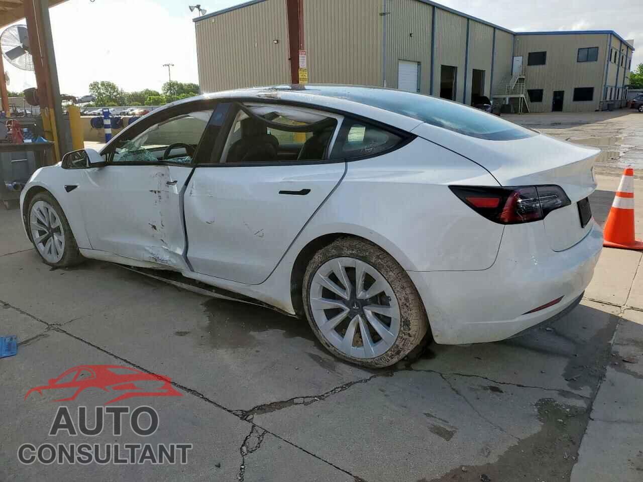 TESLA MODEL 3 2023 - 5YJ3E1EA5PF438384