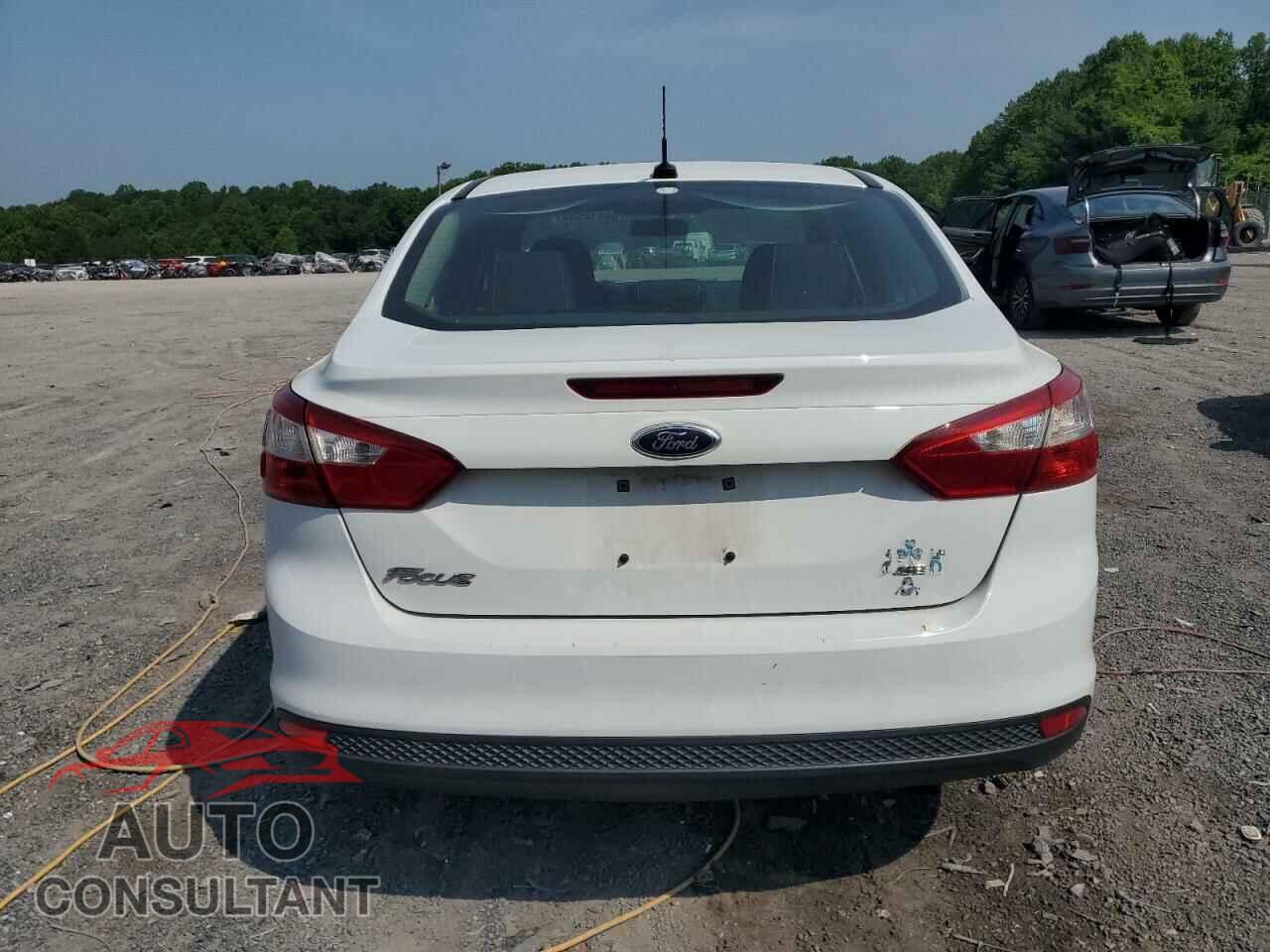 FORD FOCUS 2012 - 1FAHP3F21CL445400