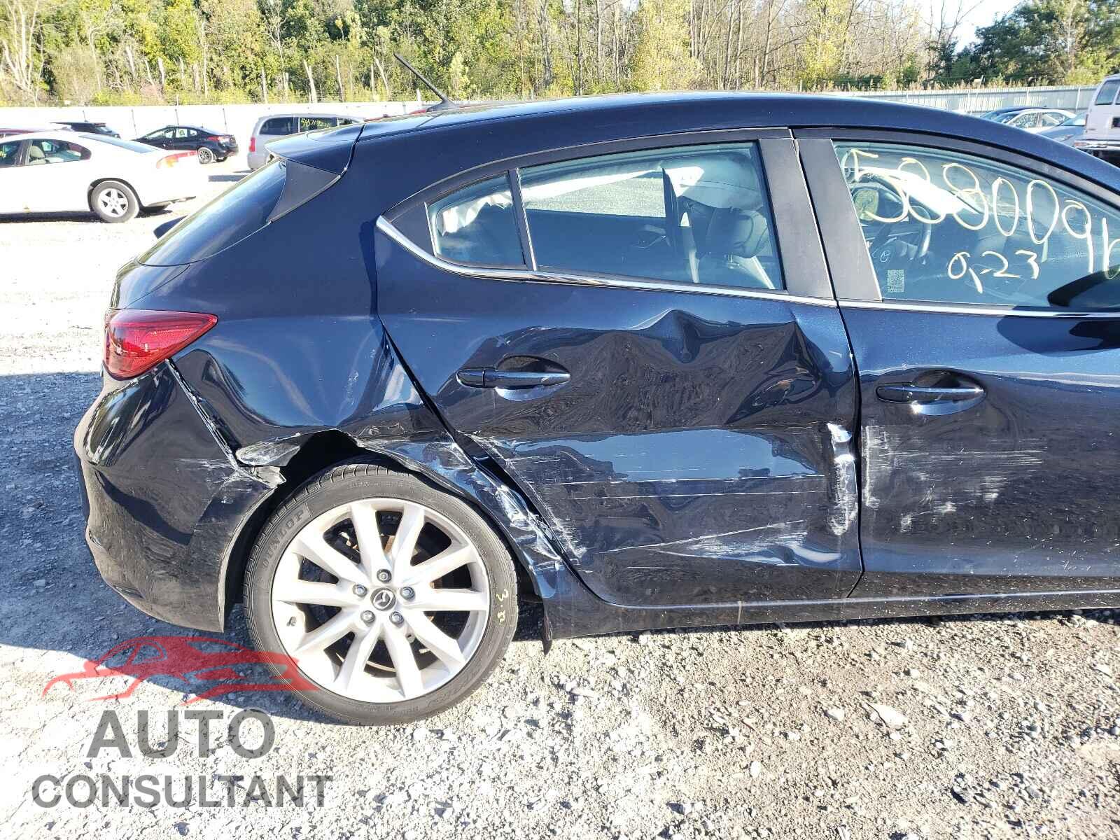 MAZDA 3 2017 - 3MZBN1L36HM146320