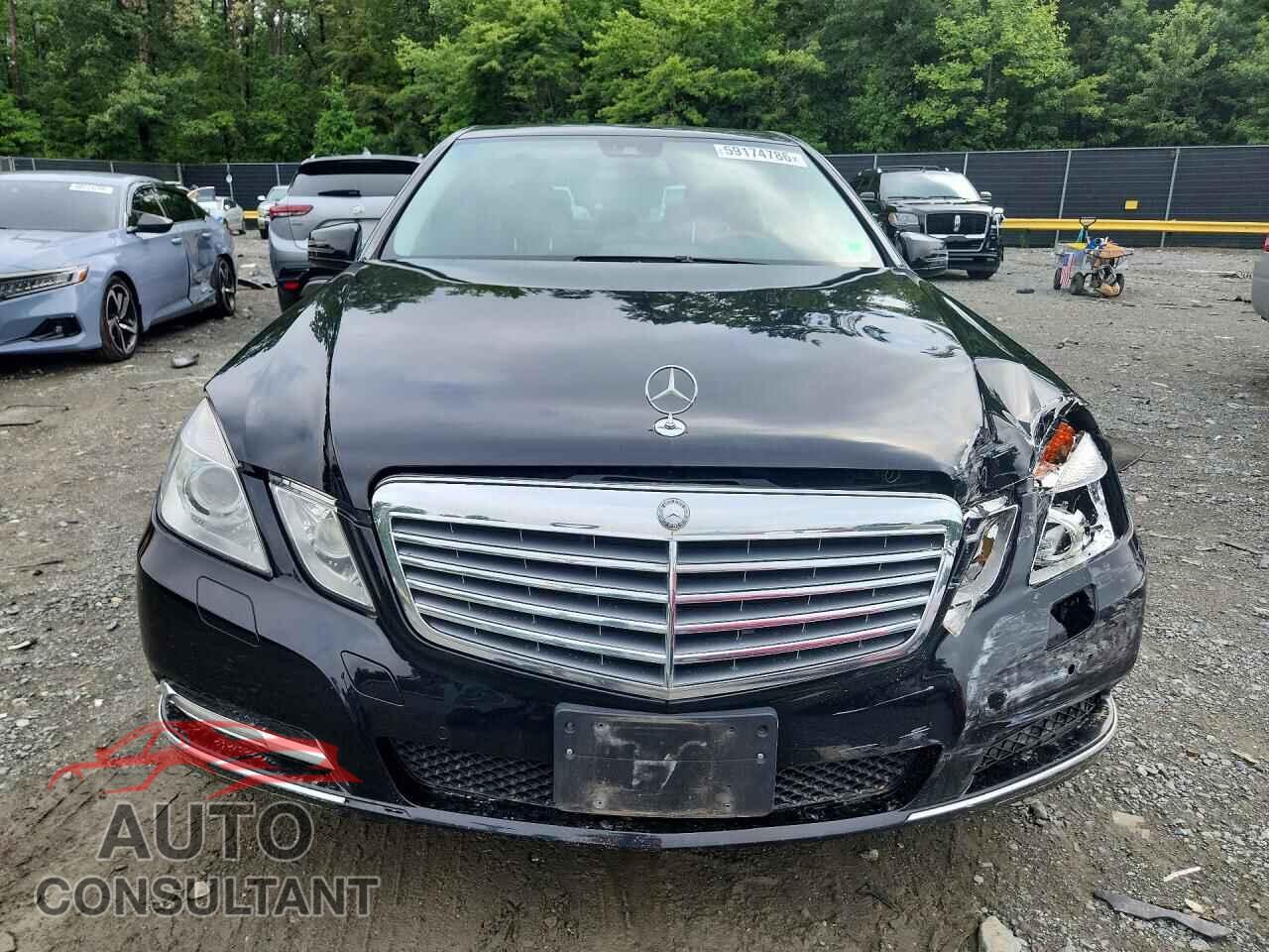 MERCEDES-BENZ E-CLASS 2012 - WDDHF5KB2CA528009