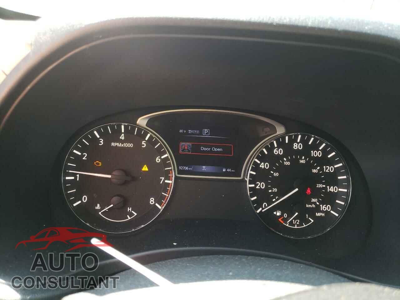 NISSAN PATHFINDER 2018 - 5N1DR2MM2JC641663