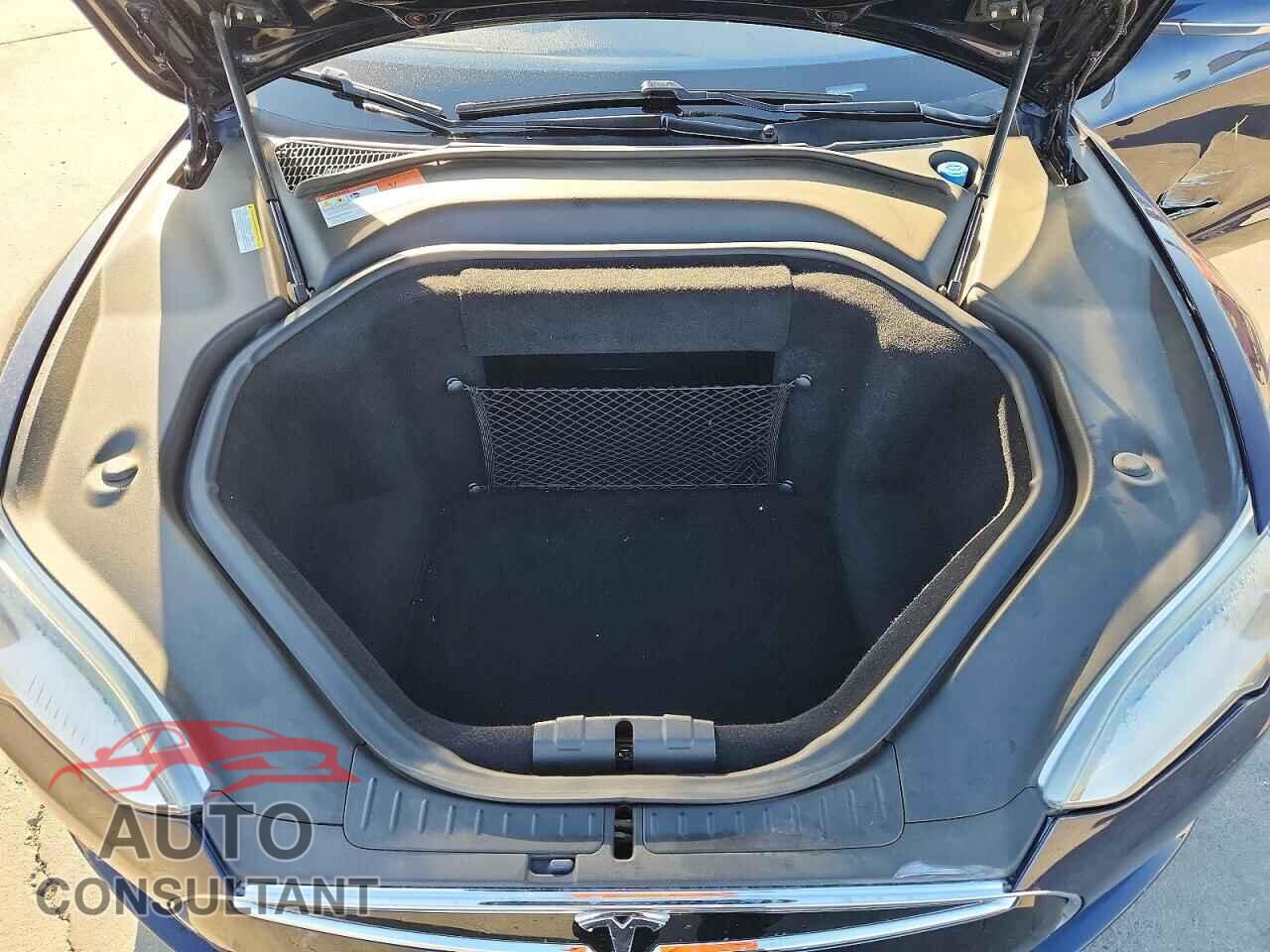 TESLA MODEL S 2014 - 5YJSA1H18EFP57133