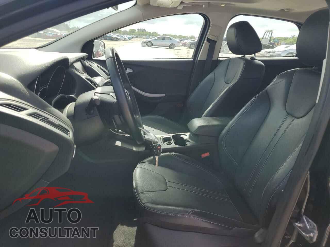 FORD FOCUS 2014 - 1FADP3K23EL227630