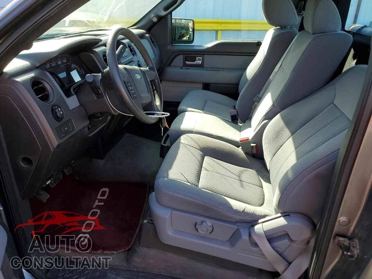 FORD F150 2013 - 1FTMF1CM7DFD70370