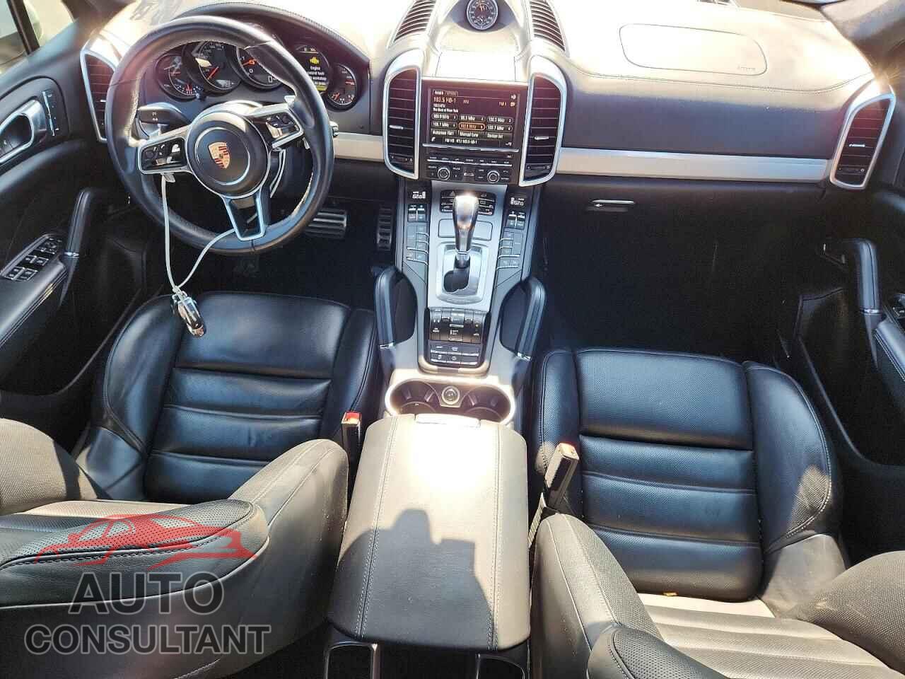 PORSCHE CAYENNE 2015 - WP1AC2A28FLA81147