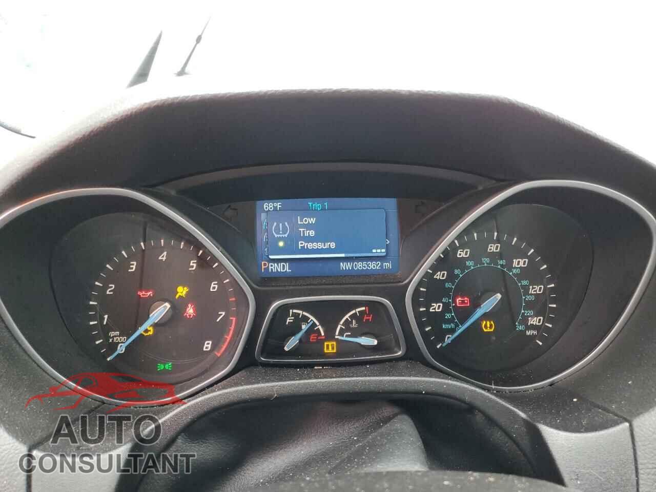 FORD FOCUS 2014 - 1FADP3E27EL401095