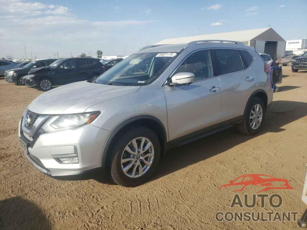 NISSAN ROGUE 2017 - KNMAT2MVXHP520321