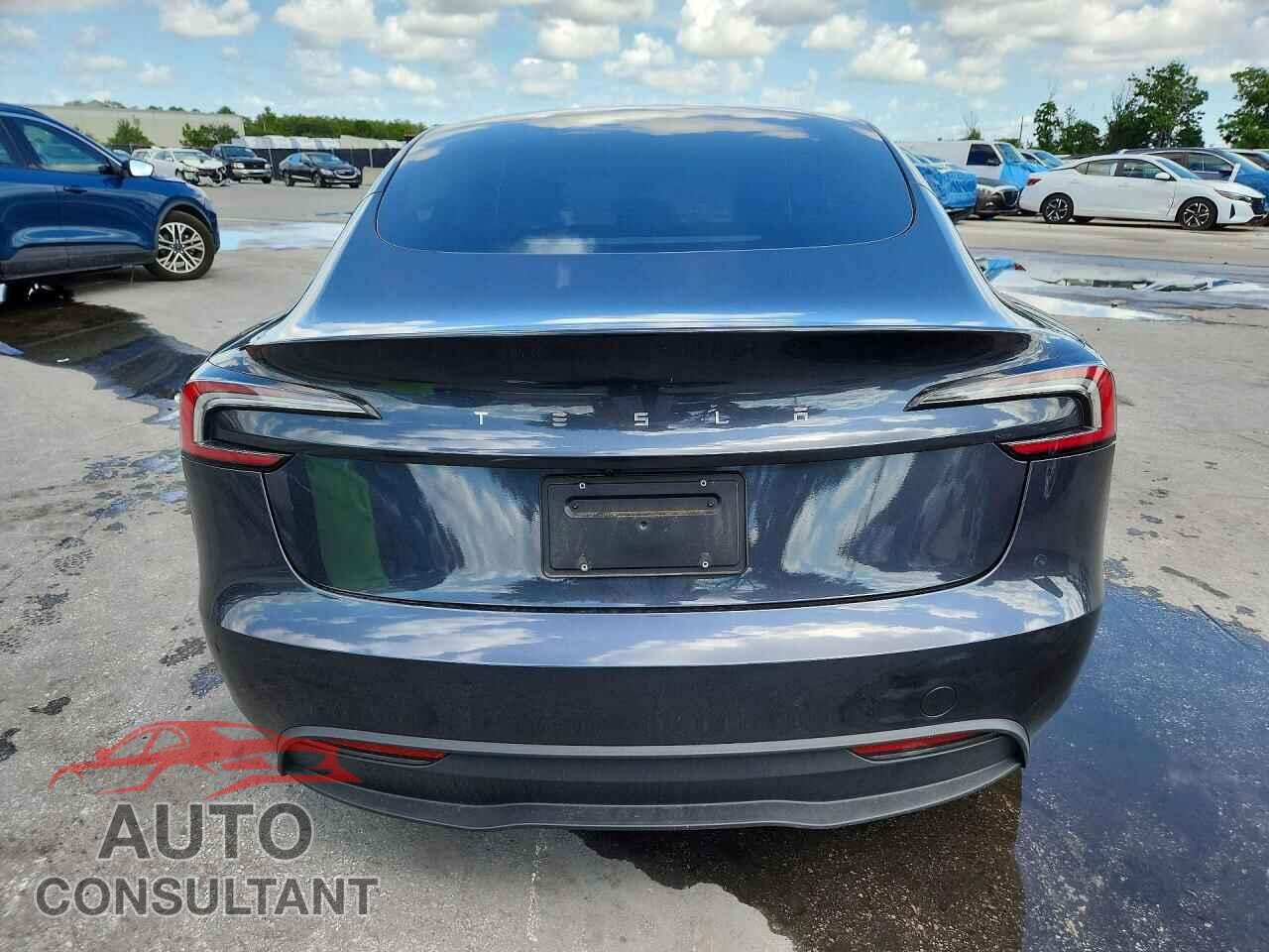 TESLA MODEL 3 2024 - 5YJ3E1EA4RF740963