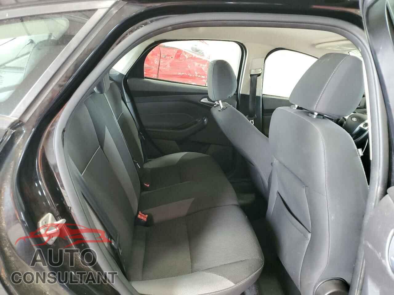 FORD FOCUS 2014 - 1FADP3K25EL127464