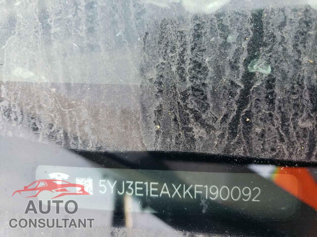 TESLA MODEL 3 2019 - 5YJ3E1EAXKF190092