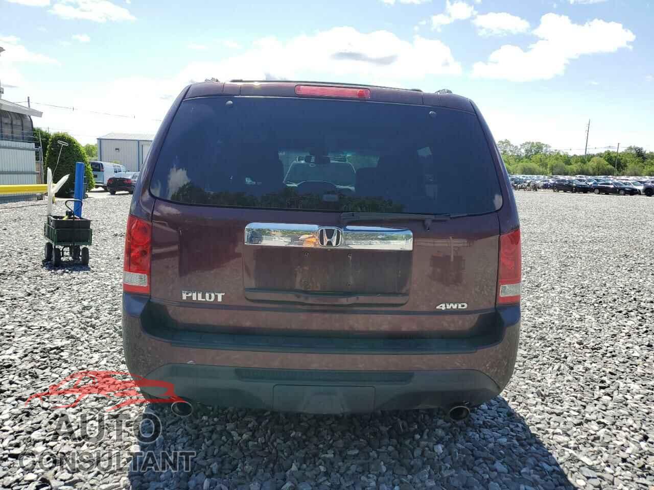 HONDA PILOT 2013 - 5FNYF4H56DB011021