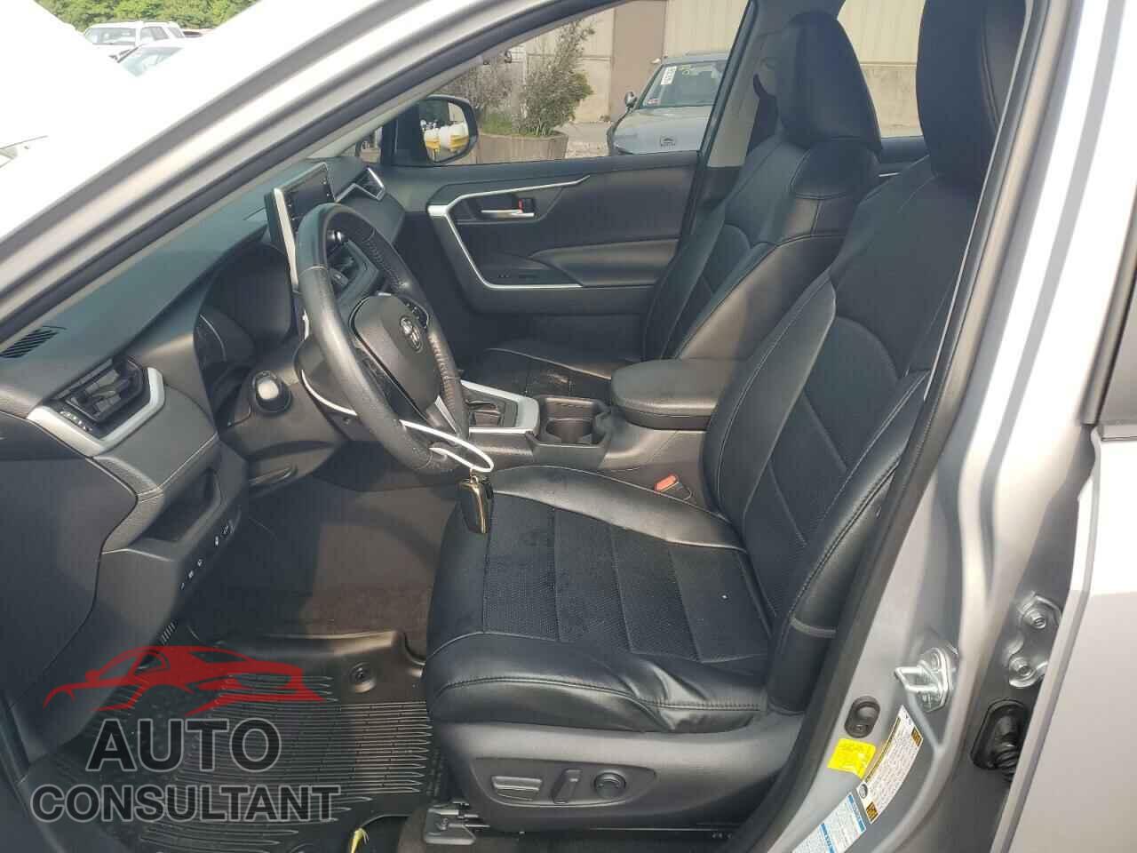 TOYOTA RAV4 2019 - JTMP1RFV0KD500349