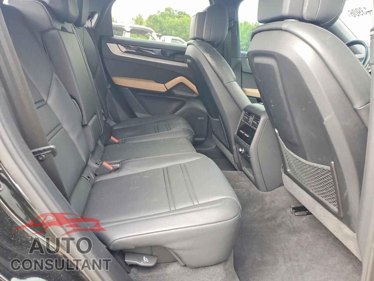 PORSCHE CAYENNE 2024 - WP1BA2AY0RDA49046