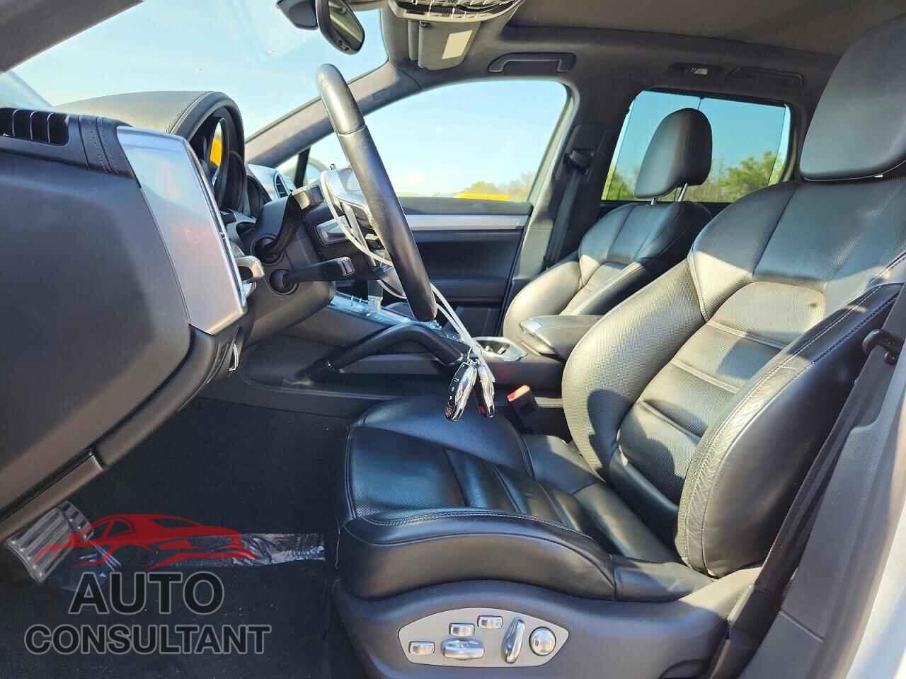 PORSCHE CAYENNE 2015 - WP1AC2A28FLA81147