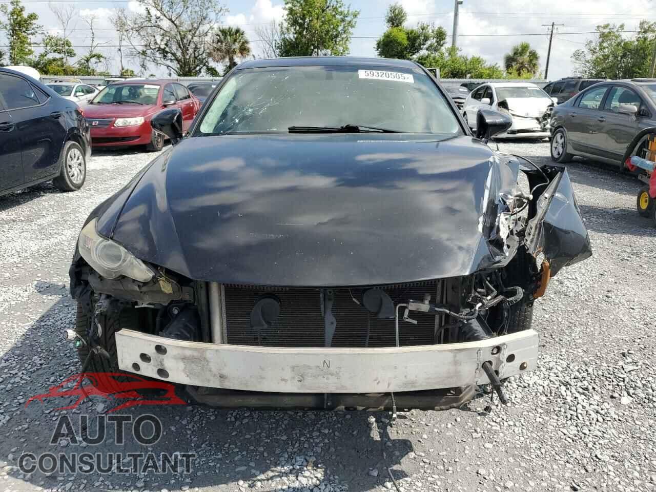 LEXUS IS 2015 - JTHBF1D29F5072852