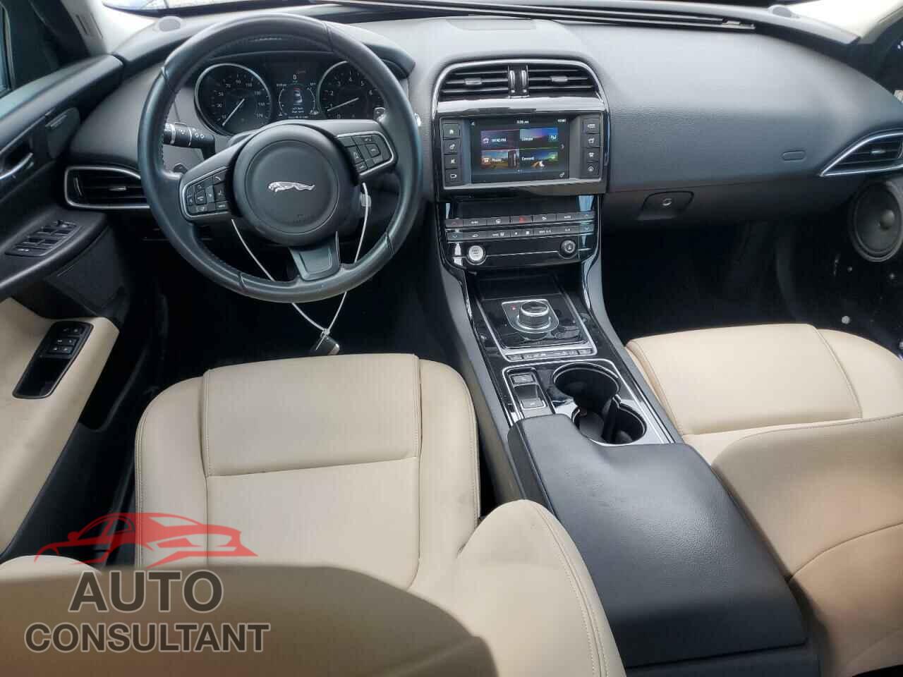 JAGUAR XE 2017 - SAJAD4BG5HA972775