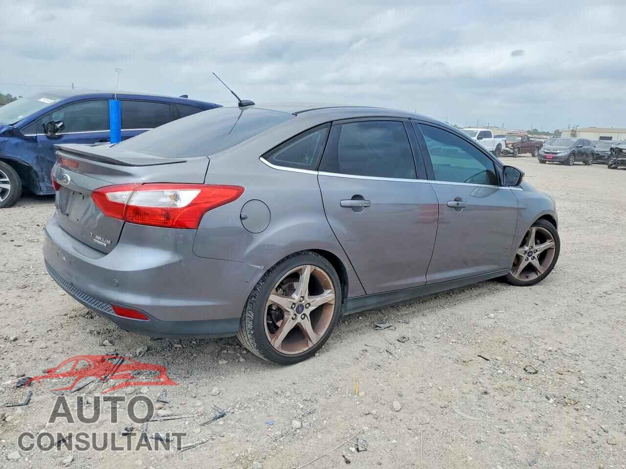 FORD FOCUS 2014 - 1FADP3J26EL237747