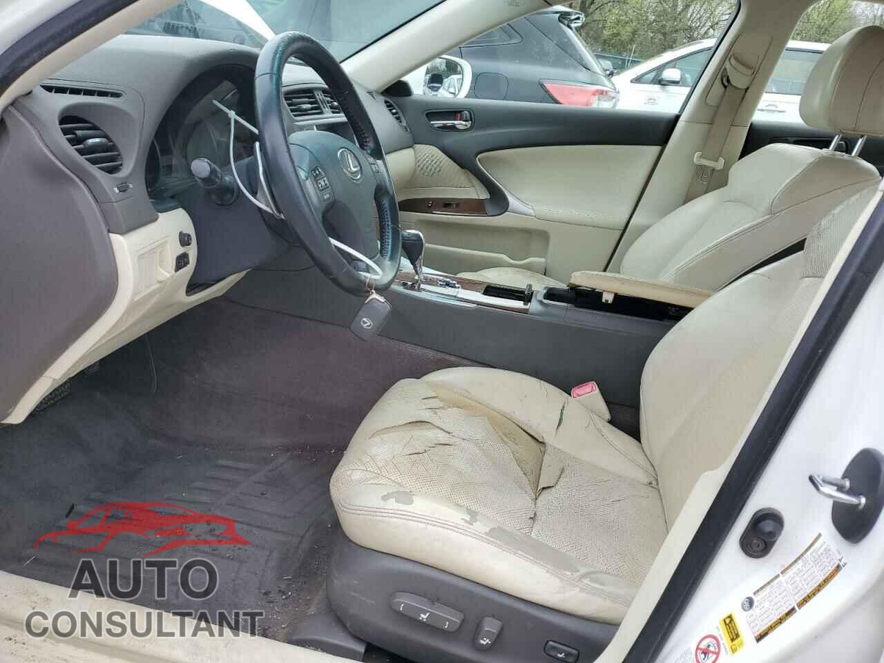 LEXUS IS 2010 - JTHBF5C26A5120499