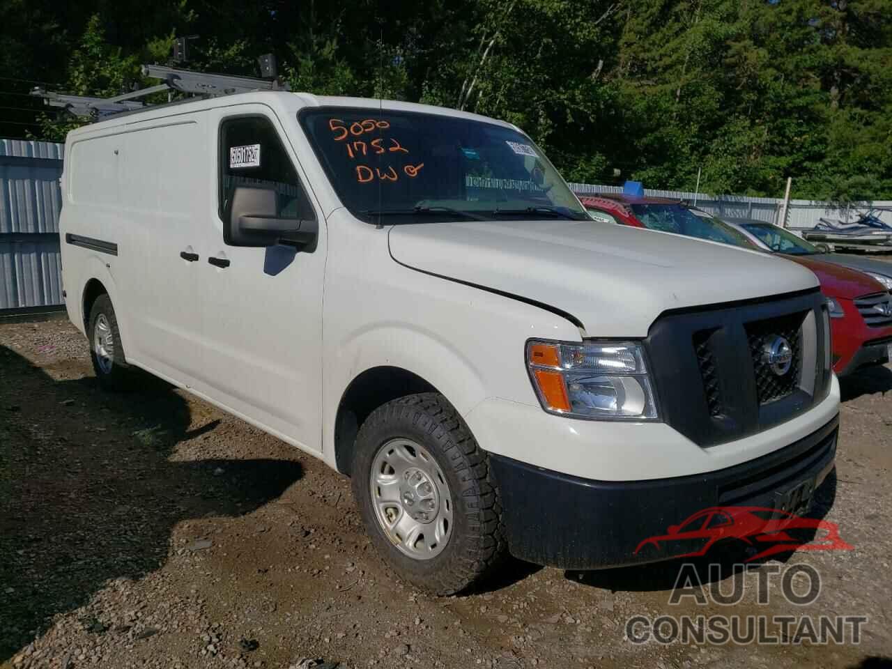 NISSAN NV 2018 - 1N6BF0KY8JN803232