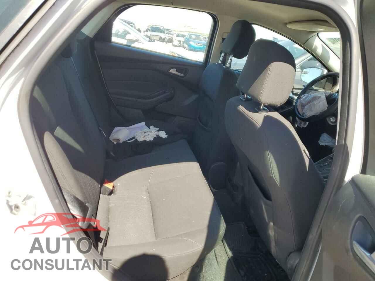 FORD FOCUS 2016 - 1FADP3F26GL301491