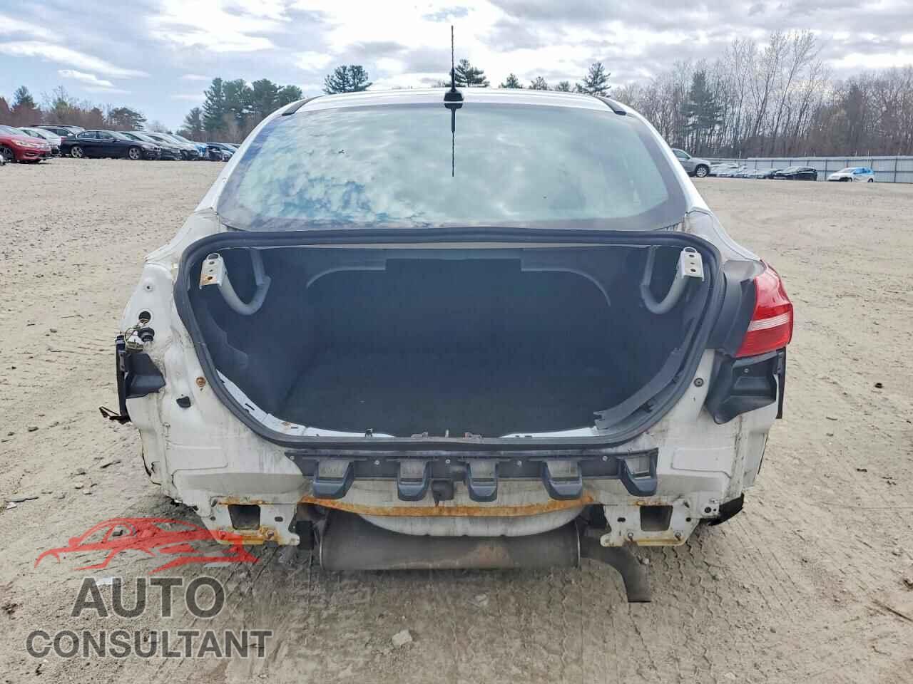 FORD FOCUS 2016 - 1FADP3F27GL367399