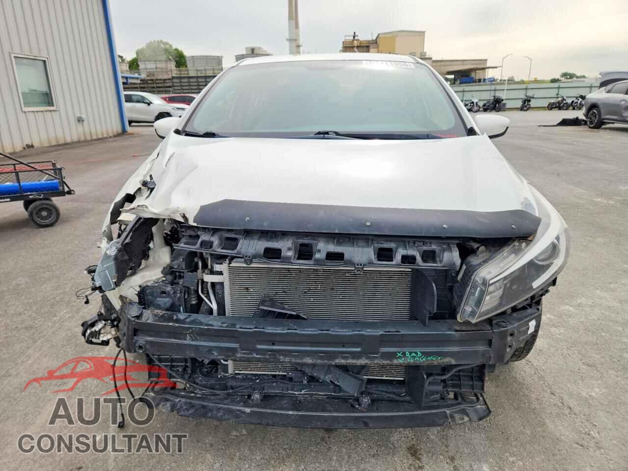 KIA FORTE 2017 - 3KPFK4A76HE092984