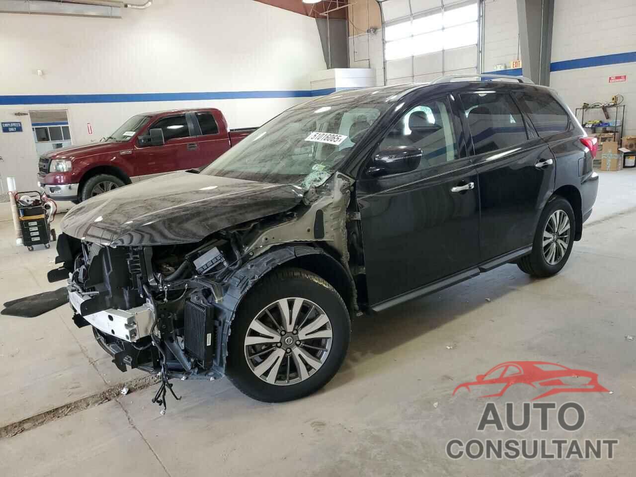 NISSAN PATHFINDER 2019 - 5N1DR2MM3KC611394