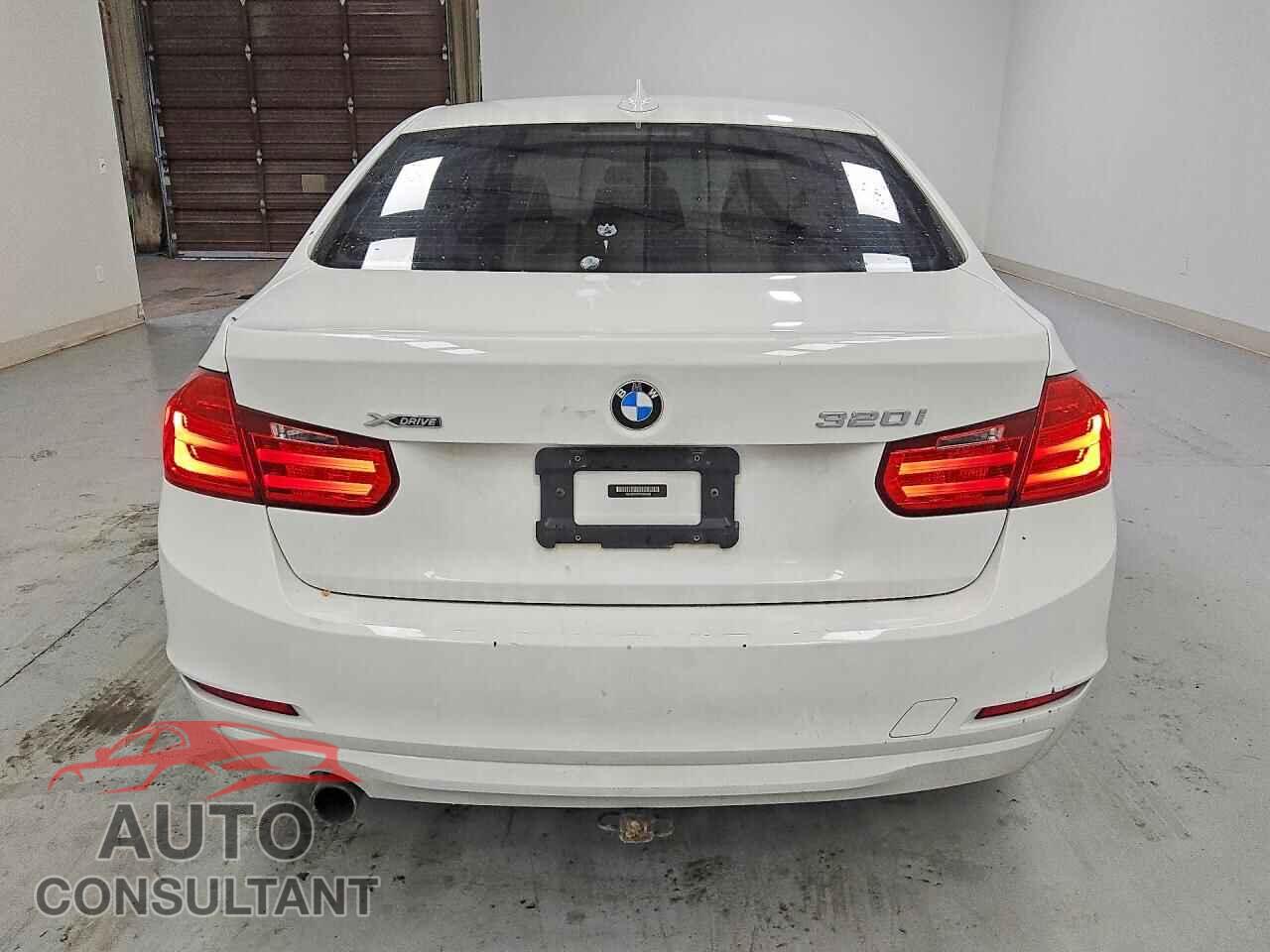 BMW 3 SERIES 2015 - WBA3C3C57FK202468
